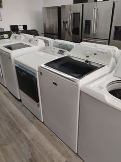 Maytag Set Bravos XL Washer Like New Gas Dryer Is Brand New With 1 Yr Manufactures Warranty 