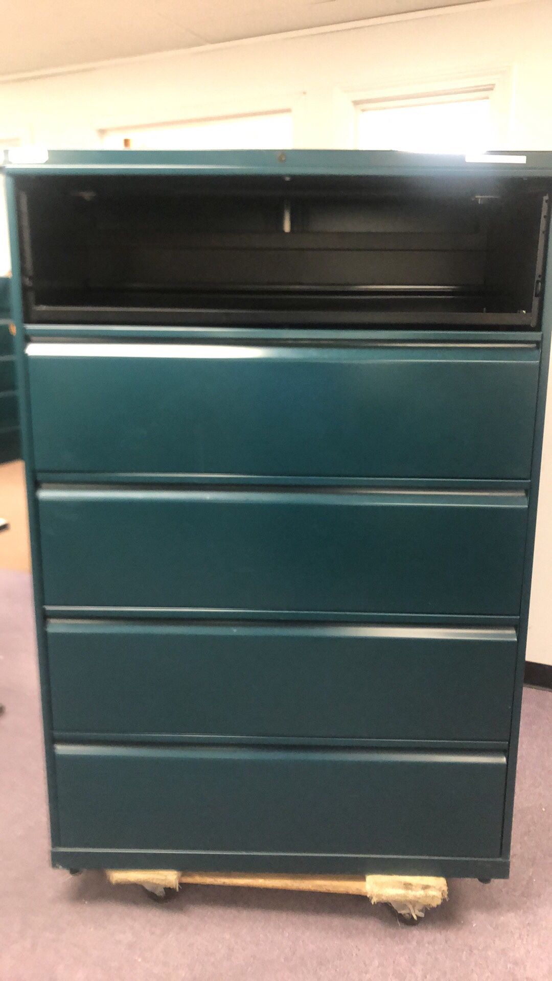 Heavy duty 5 drawer lateral cabinet