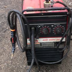 Lincoln Wire Magic 250