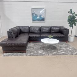 Genuine Leather Sectional sofa/couch 🚛 Delivery Available!