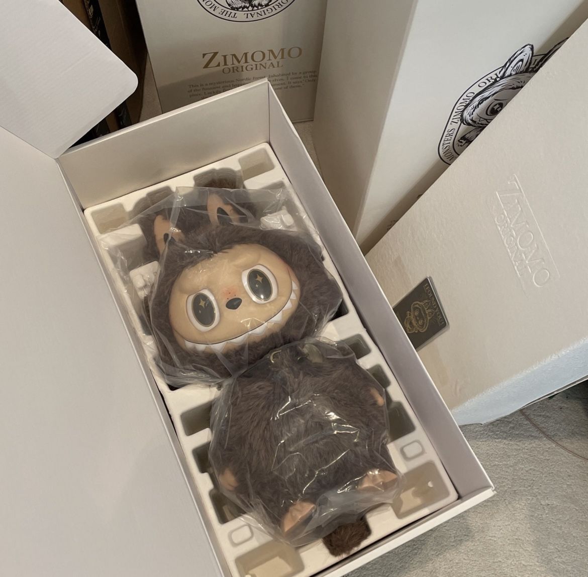 Pop Mart Labubu The Monsters ZIMOMO I Found You Vinyl Doll + Tote Bag