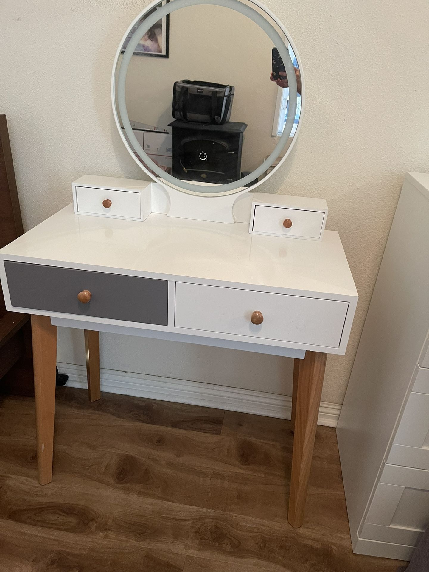 Vanity Desk