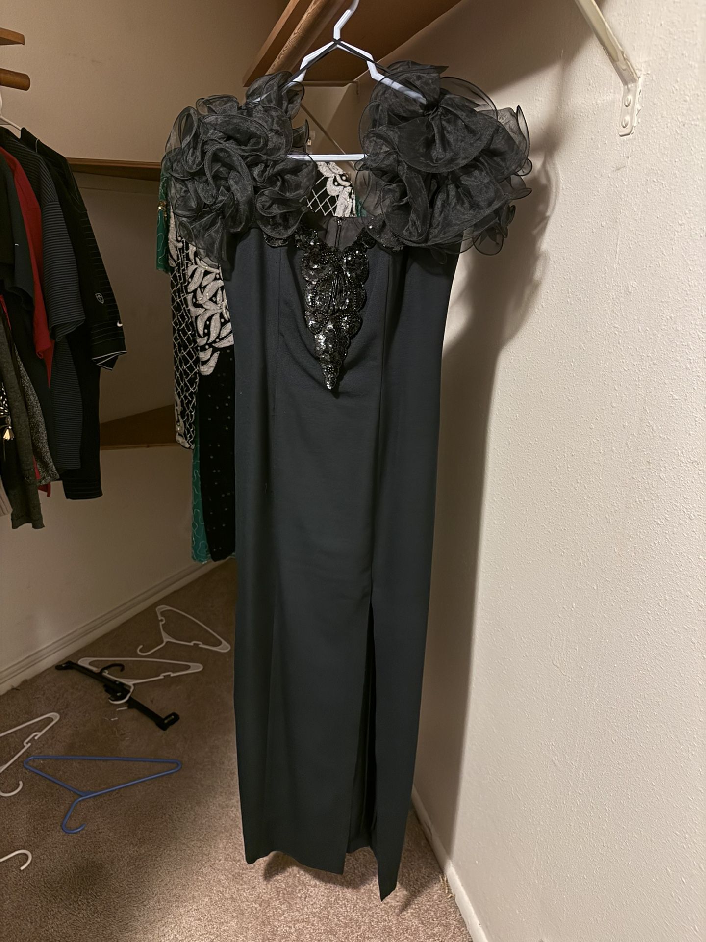 Woman’s Formal Long Black Dress