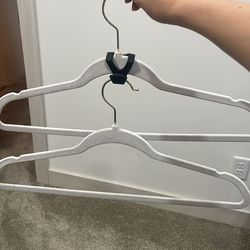 Free Clothes hanger connector hooks