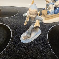 Vintage Boy with broken Skis Wagner & Apel East Germany Porcelain Figure