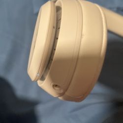 beats Solo 4