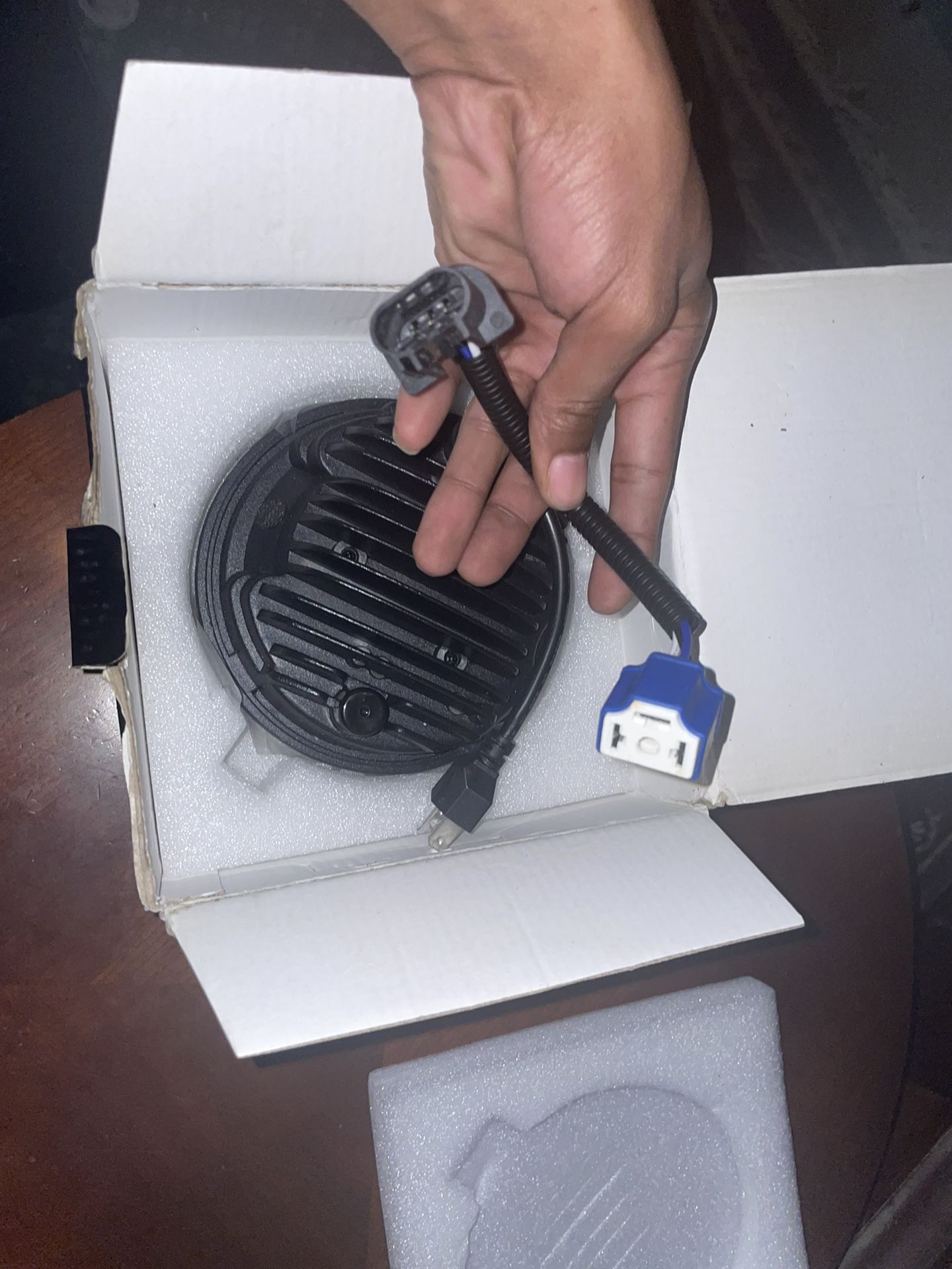 Suzuki SV650 Headlight 