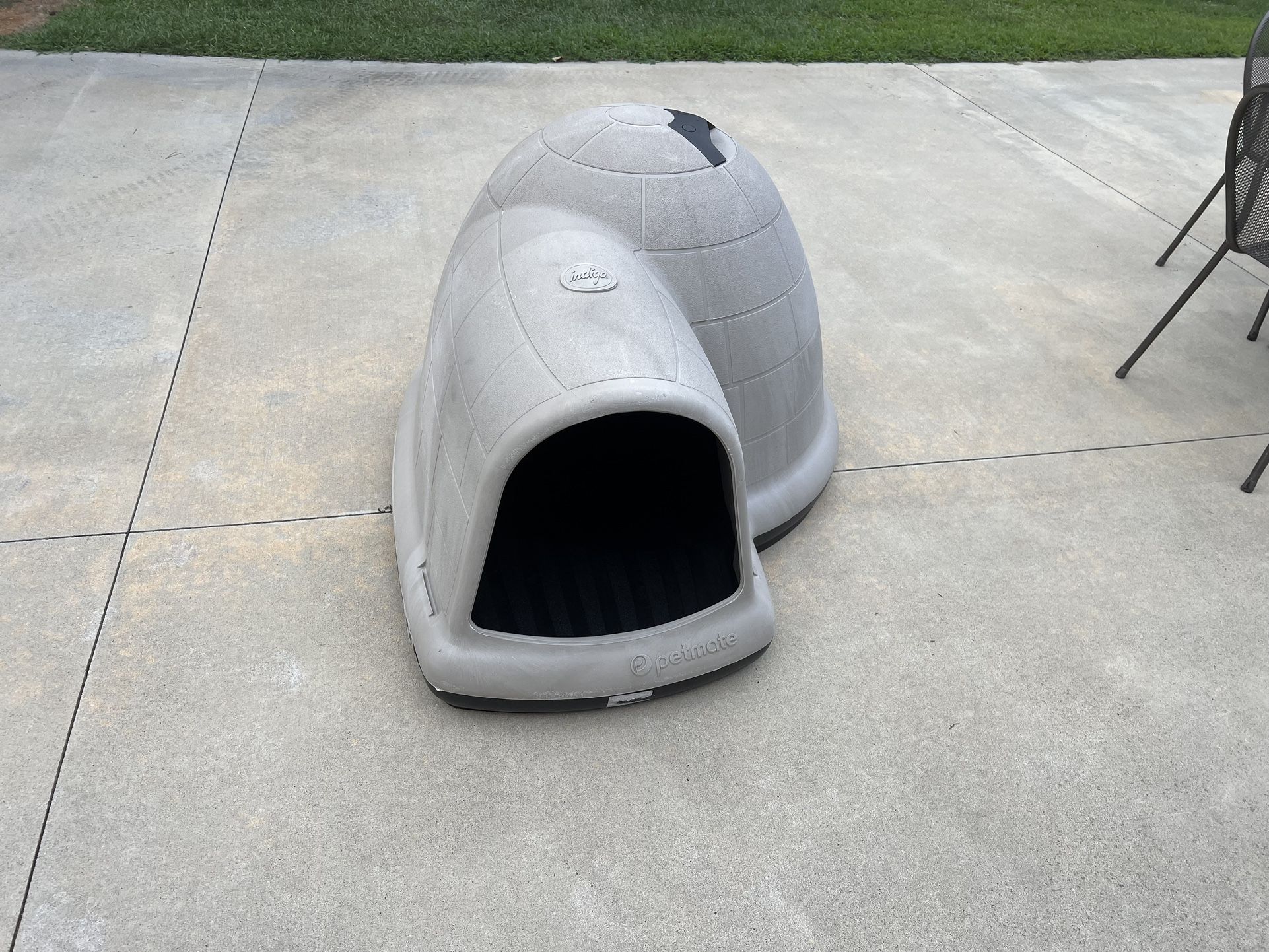 Dog house