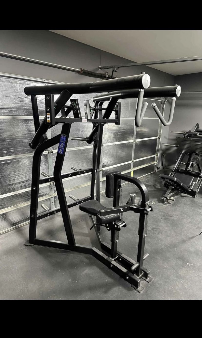 Fettle Fitness Plate Loaded High Lat Pull Down Gym Equipment Exercise Weight Machine