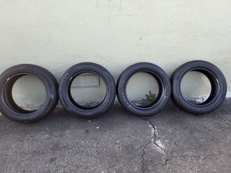 4 IIANTAS.......4 TIRES 215/55R17