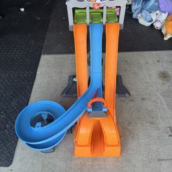 Hot Wheels Track Playset Racing Loops Tower