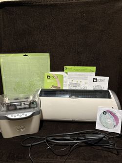 Cricut Cutting Machine And Jukebox See Description.  