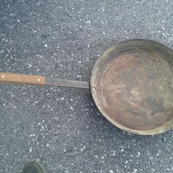Large fry pan