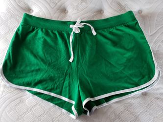 No Boundaries Shorts (XL)