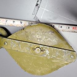 20 Pound Antique Pulley