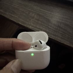 Apple airpod 4 100 Firm