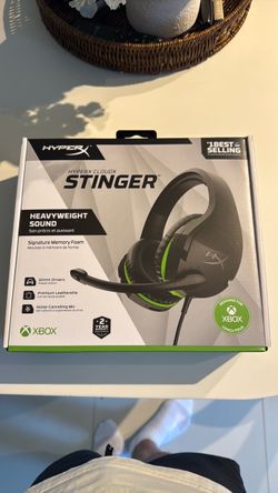 HyperX CloudX Stinger Core - Official Licensed for Xbox, Gaming Headset with In-Line Audio Control, Immersive In-Game , Microphone