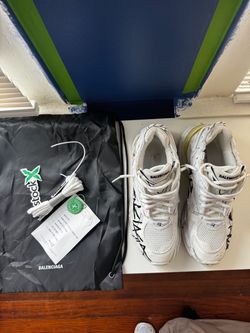 Used Graffiti Balenci Runners