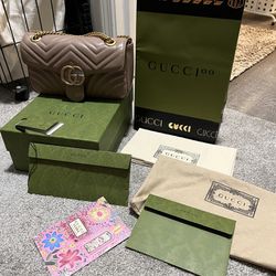 DEAL OF THE WEEK!! Barely Used GUCCI Purse