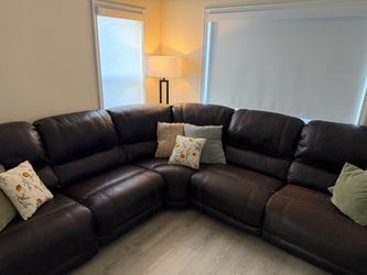 Sectional Couch with 2 recliners