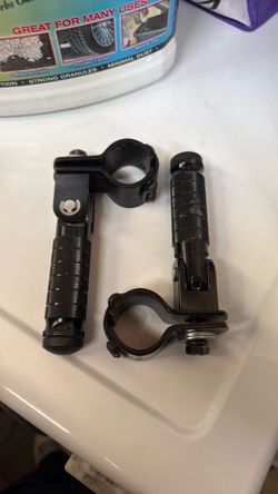Pegs for ebike