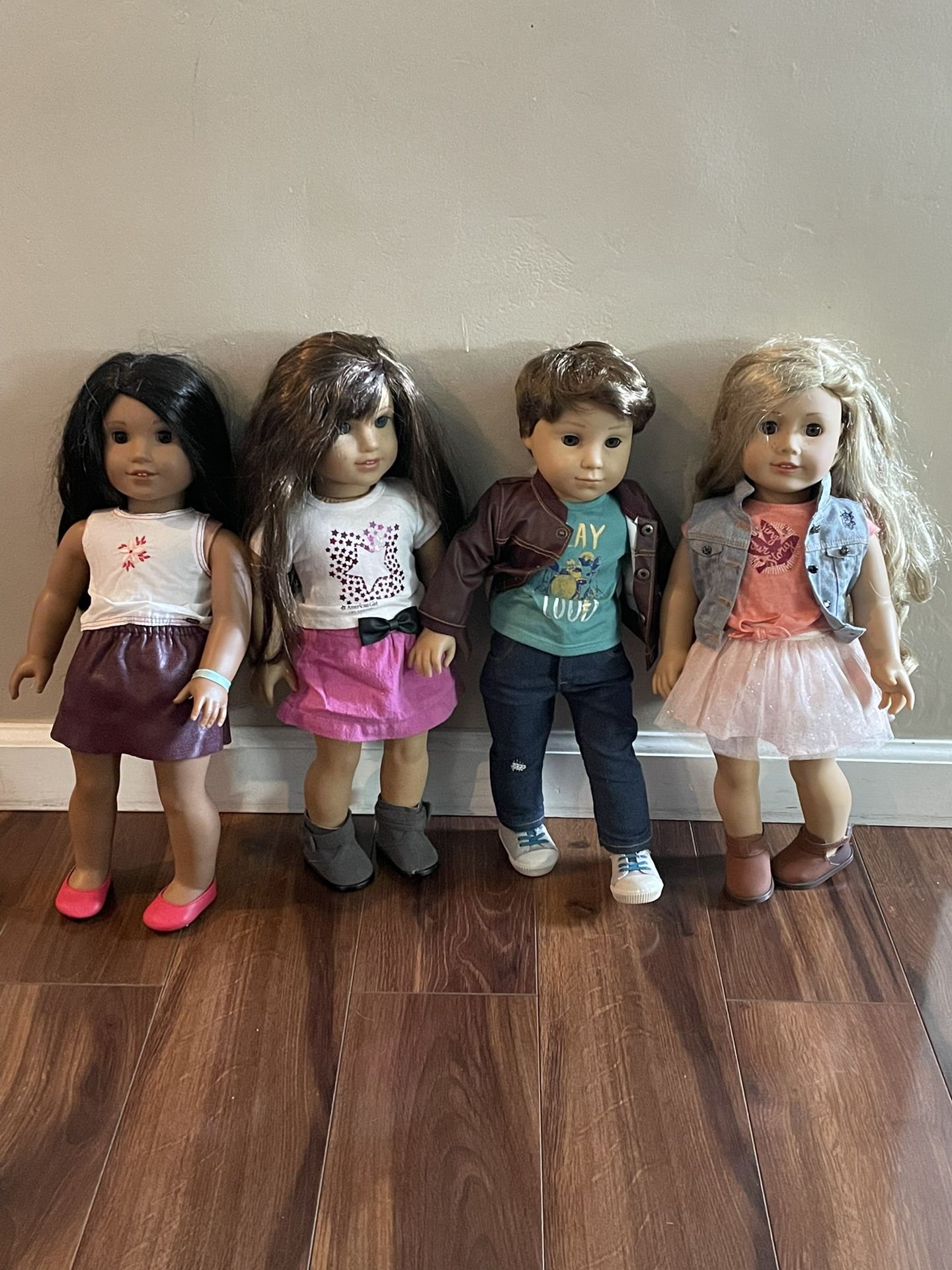 American girl Dolls and Accessories 