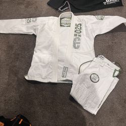 Jiujitsu Gi Negotiable Size A2