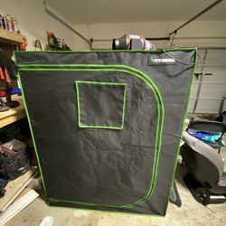 2x4 Grow Tent