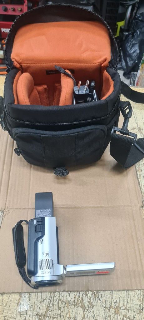 Sony DCR-SR47 60GB Handycam Camcorder (Silver)