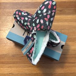 Brand New Toms Glow In The Dark - Size 9