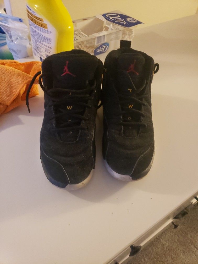 JORDAN 12 RETRO