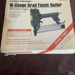 Central Pneumatic 16 Gage Brad Finish Nailer