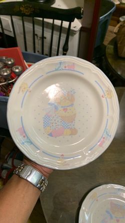 Cat plates, saucers, and bowls