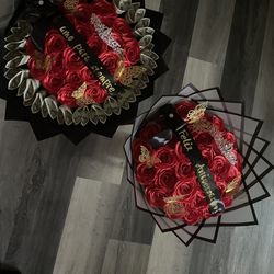 Rosa’s Eternas Rojas / Ramos Con Dinero