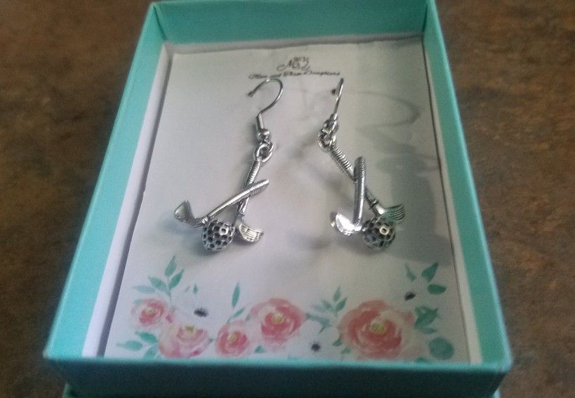 Mom & 3 Daughters Handmade Silver Ladies Golf Club Theme Womens Earrings NIB