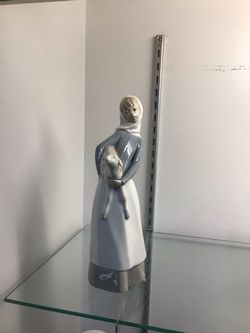 Lladro  Girl Holding Lamb Porcelain Figurine