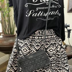 Nicole Miller Crossbody /Wristlet 