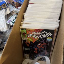 Amazing Spiderman comic lot. 61 high grade books. keys and first appearances   Very grade able 