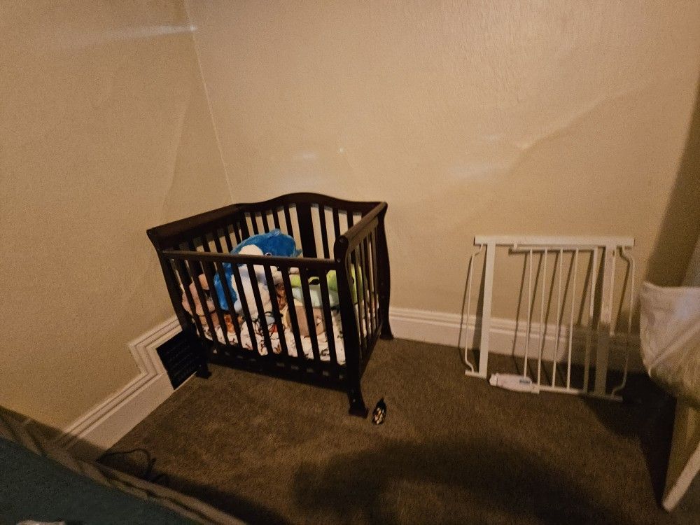 Cherrywood baby crib