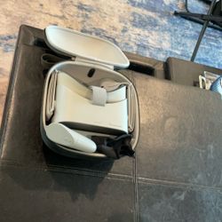 Oculus With Case And Rag