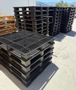 Pallets plastic 48x40