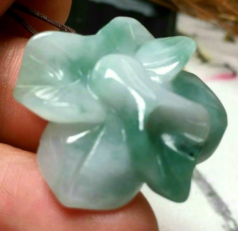 Burmese icy type A jadeite jade pendant lucky Flower. Certified.