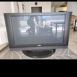 Insignia Tv Grey 42inch