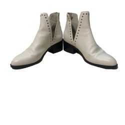 Steve Madden White Studded Conquest Leather Cutout Block Heel Pointed Boots