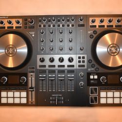 Native Instruments Traktor Kontrol S4 Mk3 With Cases And Cables