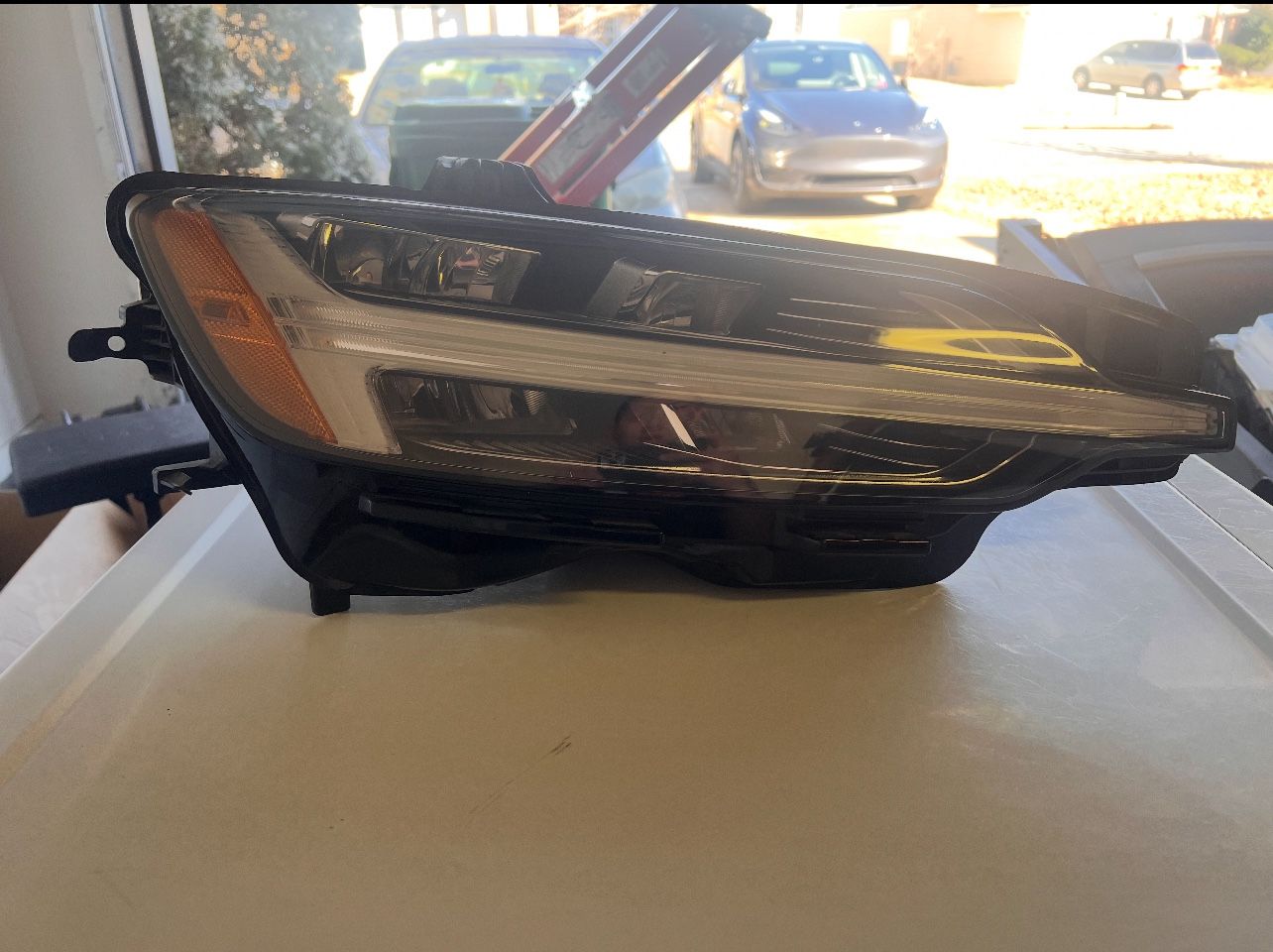 OEM Volvo S60 V60 XC60 PASSENGER side headlight 2019-2021