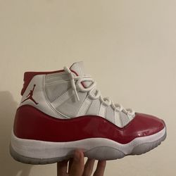 Jordan Cherry 🍒 11s Size 9.5