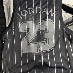 Micheal Jordan black and white jersey