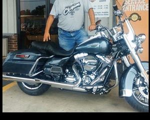 Photo 2015 Harley Davidson -Road King. This is part of an estate and the family is ready to sell!