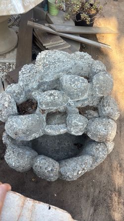 USED 3 TIER ROCK FOUNTAIN